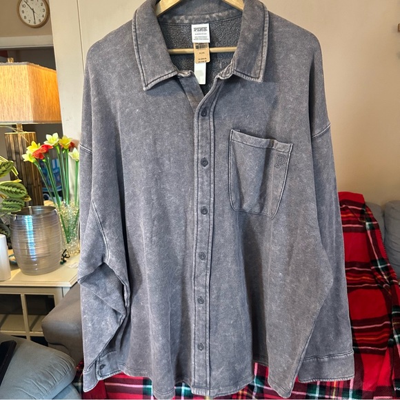 PINK Victoria's Secret Tops - PINK Victoria's Secret Oversized Gray Button-Up Shacket Shirt size XL NWT